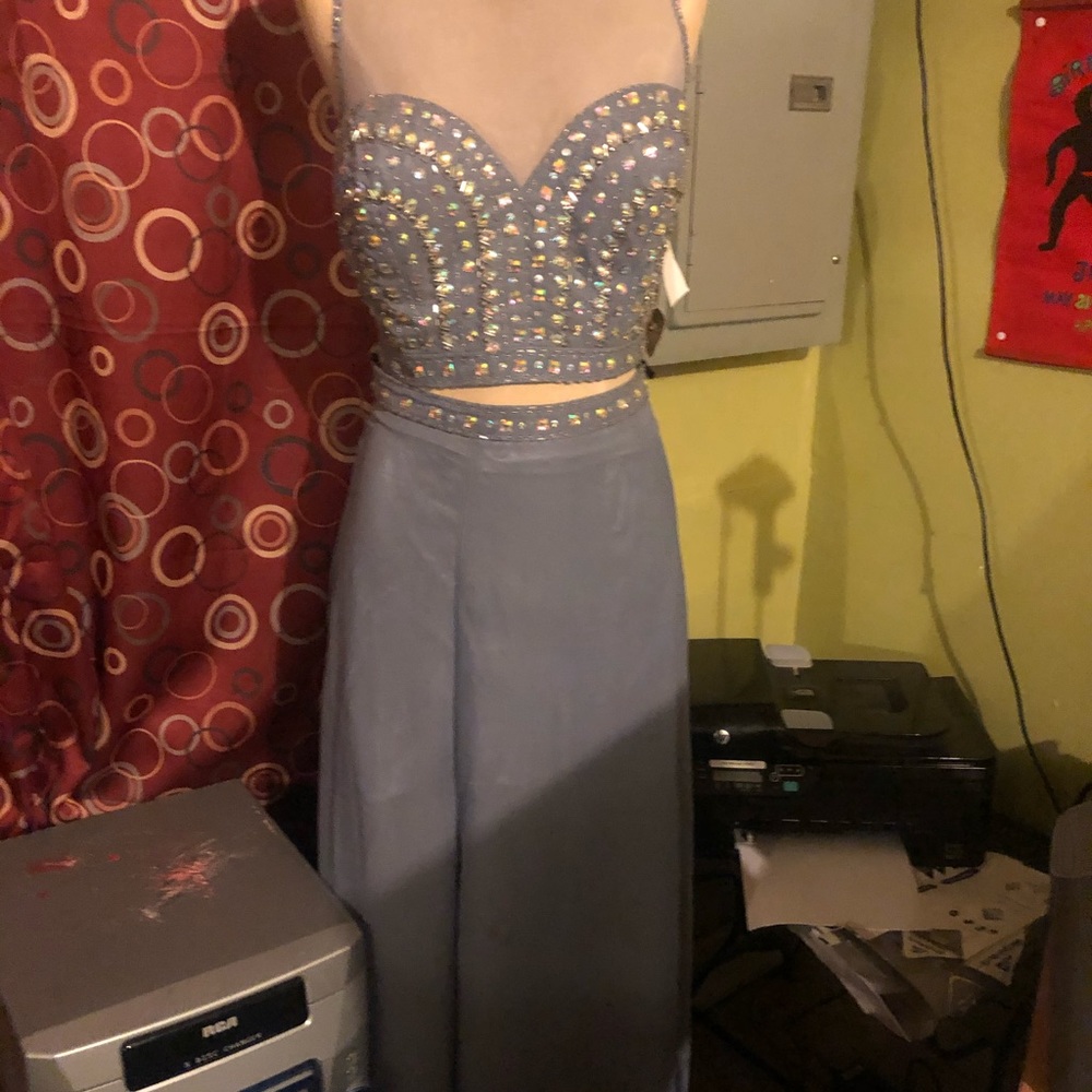 Evening wear